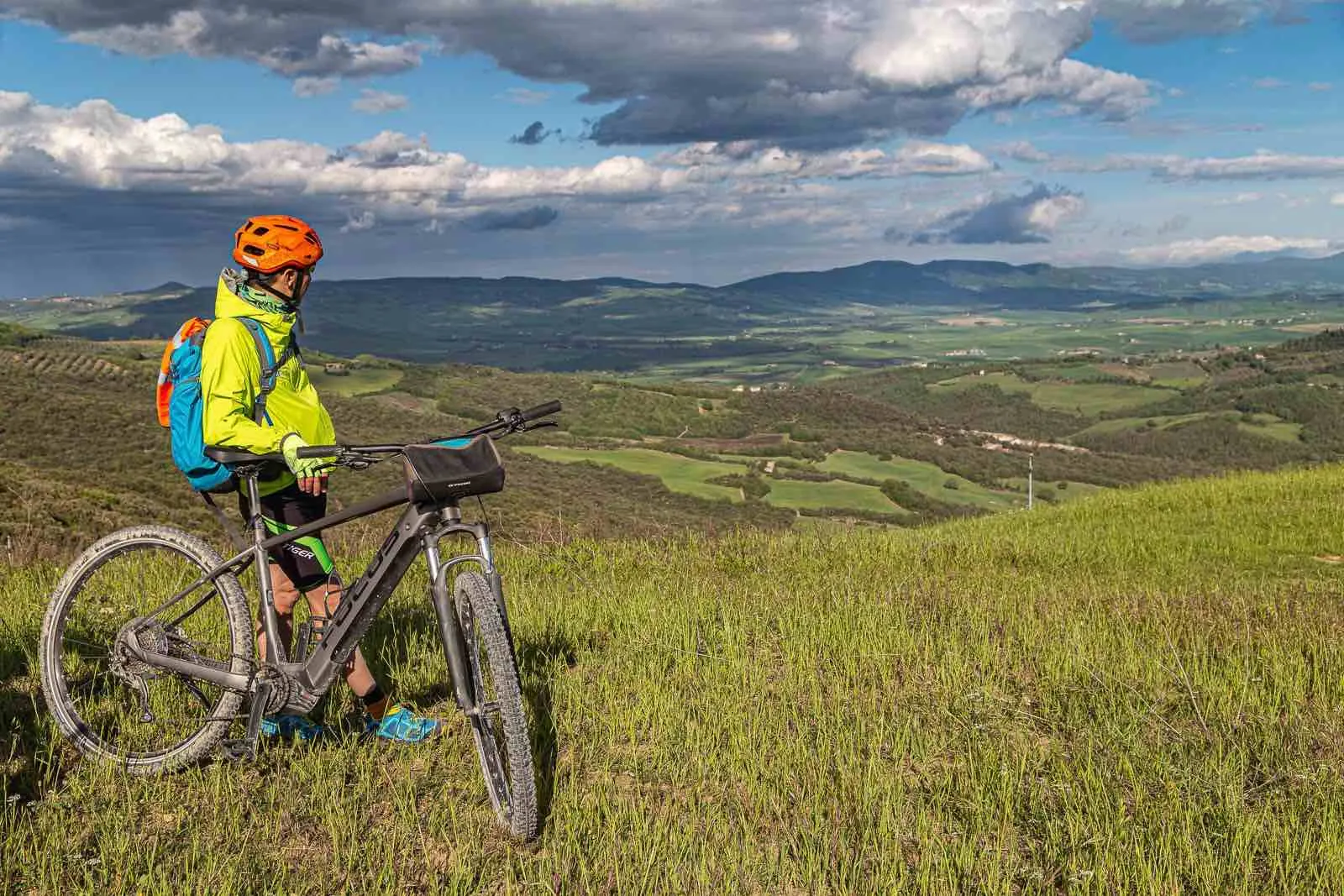 Giro in e-bike classico della Val d'Orcia da Pienza