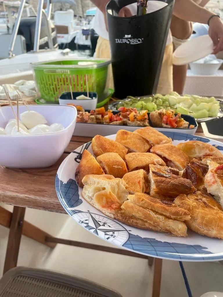 Tour in barca condiviso con sosta bagno da Otranto