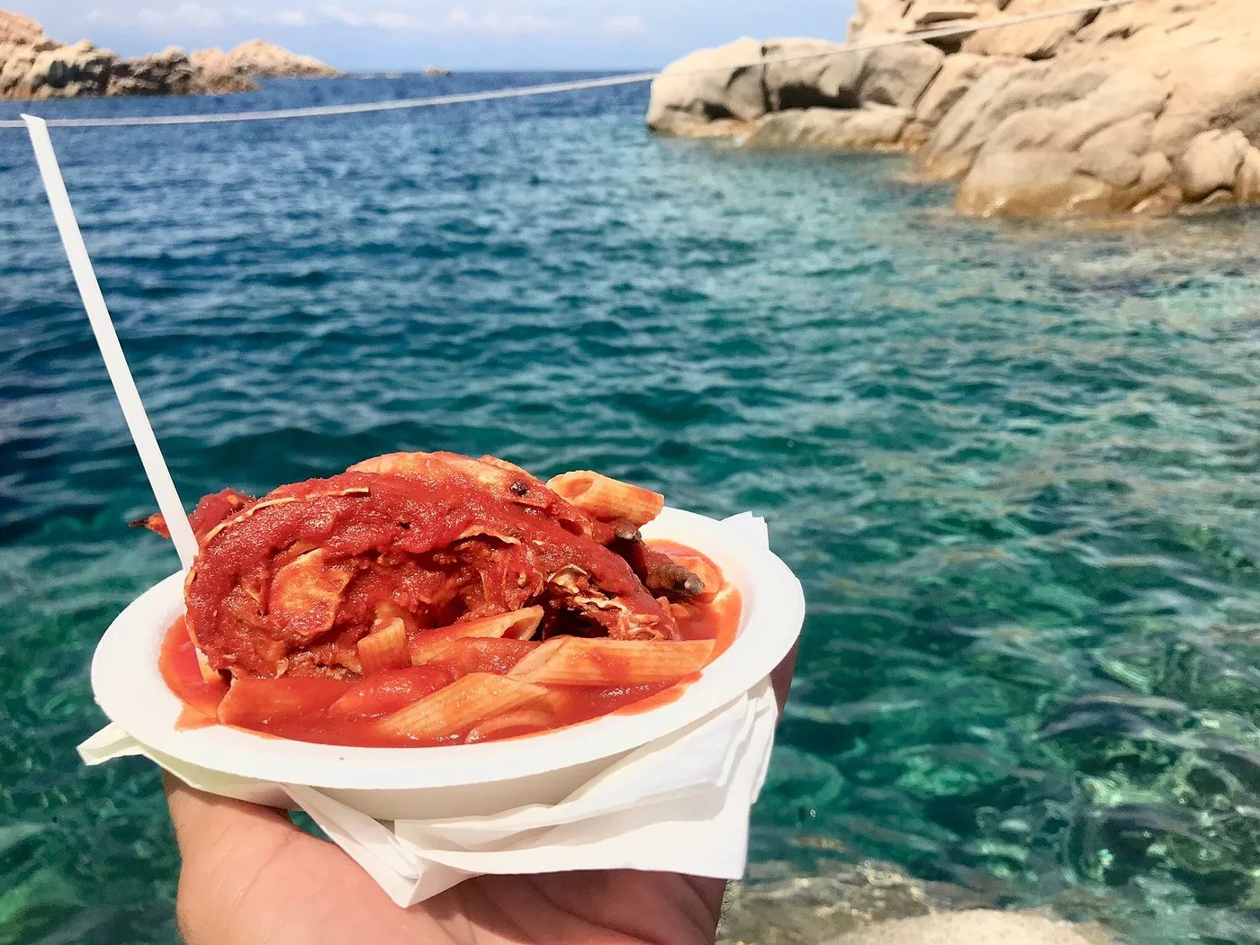 Gita in gozzo d'epoca con soste bagno tra Caprera, La Maddalena, Budelli e Spargi