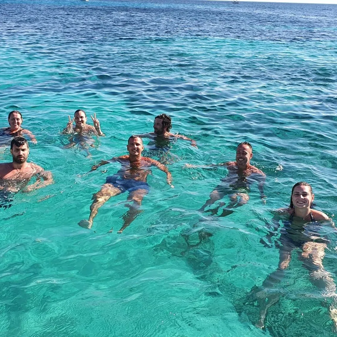 Giornata in gommone da Marsala con soste bagno a Favignana e Levanzo