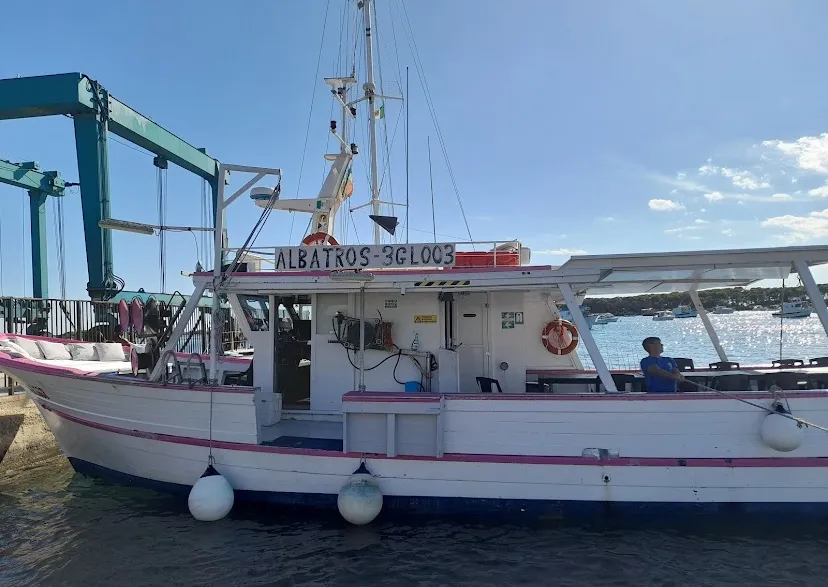 Escursione di pescaturismo da Porto Cesareo con pranzo o cena