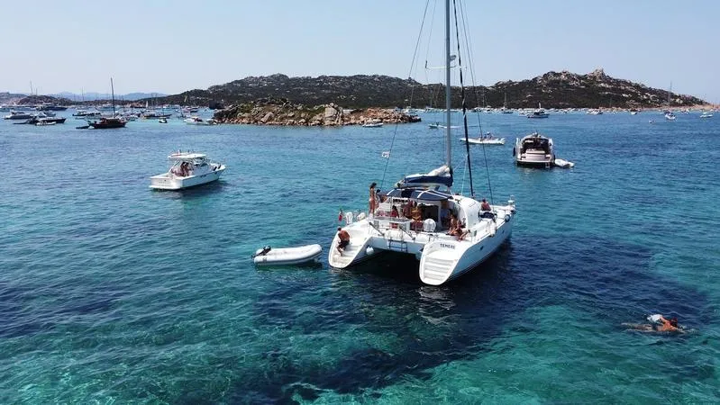 Gita in catamarano con pranzo a La Maddalena da Cannigione