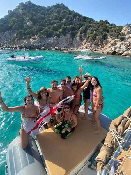 Tour in gommone a Caprera nell'Arcipelago di La Maddalena