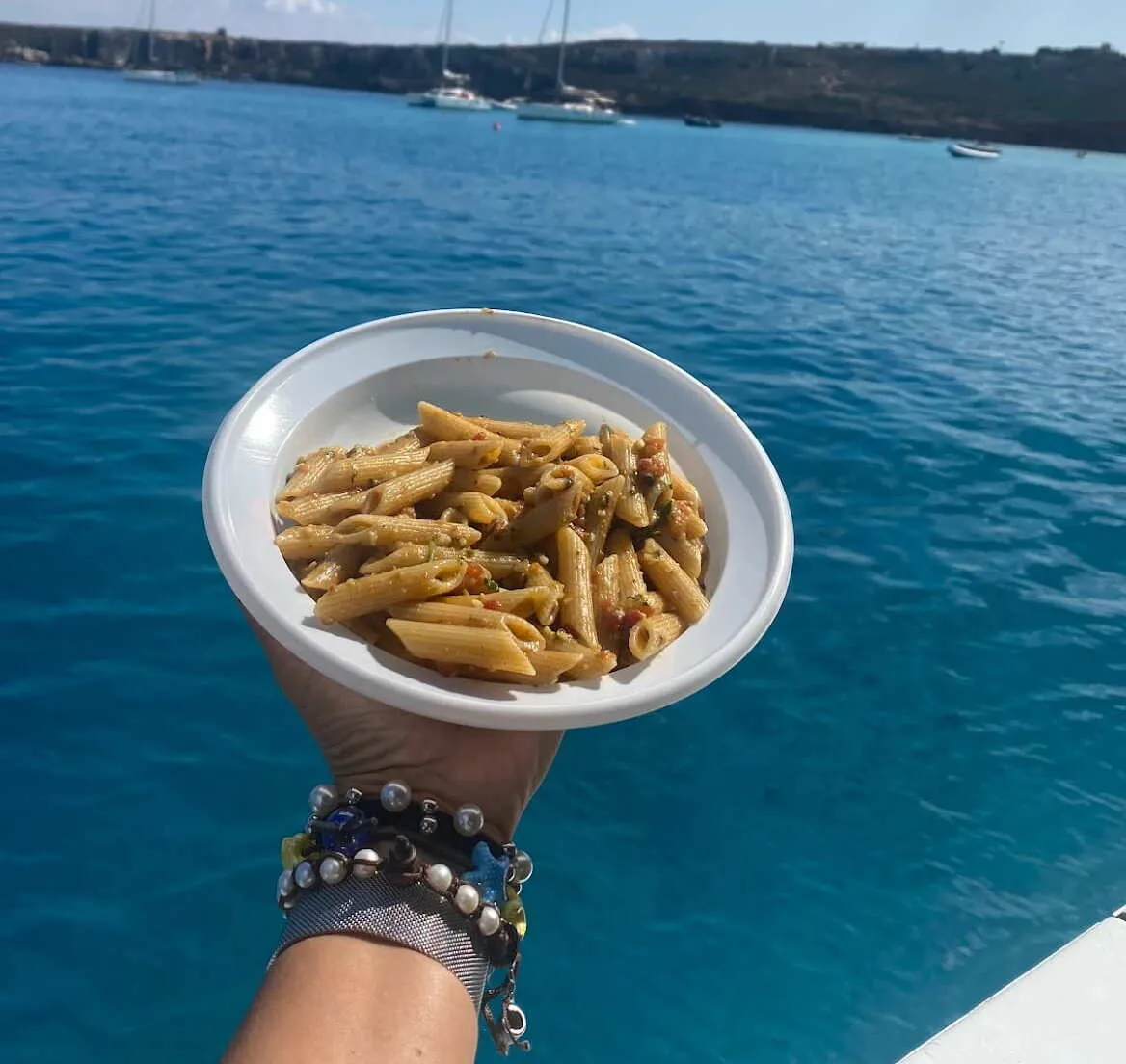 Minicrociera a Favignana e Levanzo da Trapani con pranzo a bordo