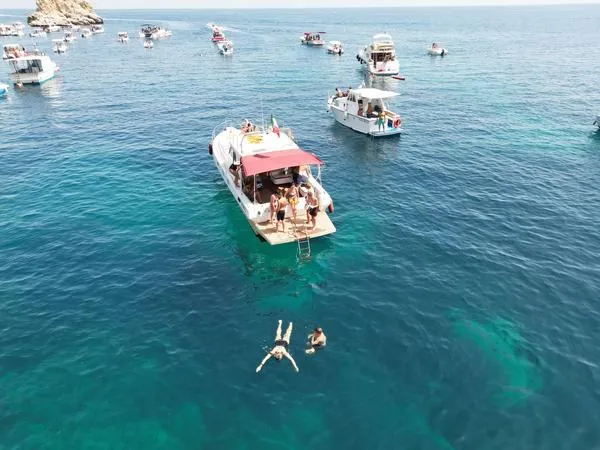 Escursione di mezza giornata alla Riserva dello Zingaro e Scopello con snorkeling