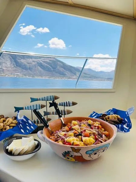 Escursione in barca con aperitivo all'Isola delle Femmine nel Golfo di Palermo