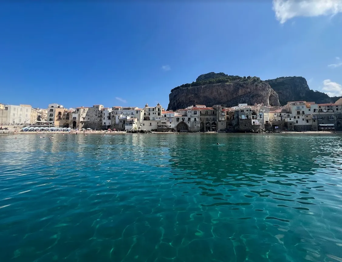 Gita in barca a Cefalù con snorkeling e aperitivo a bordo