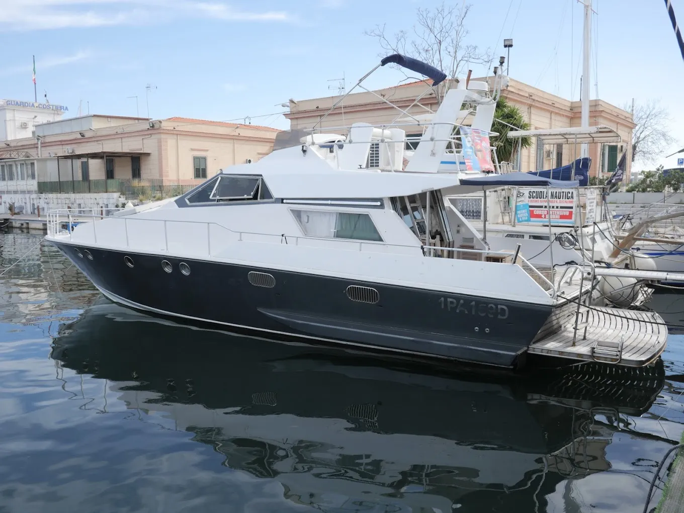 Gita in barca di mezza giornata tra Mondello e Capo Gallo