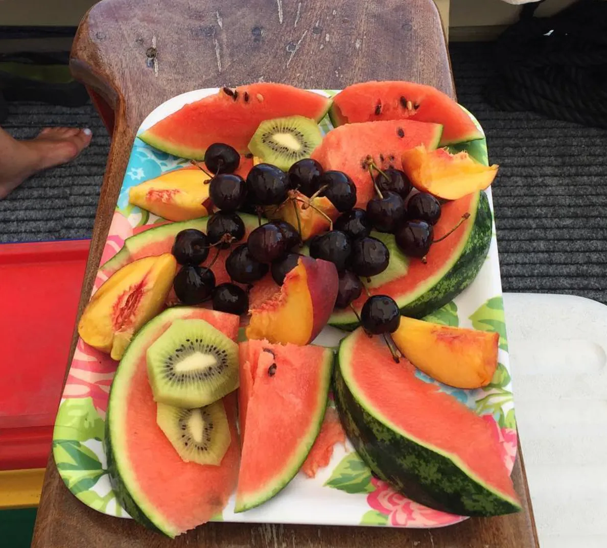 Gita in gozzo nella Baia di Taormina da Giardini di Naxos con aperitivo