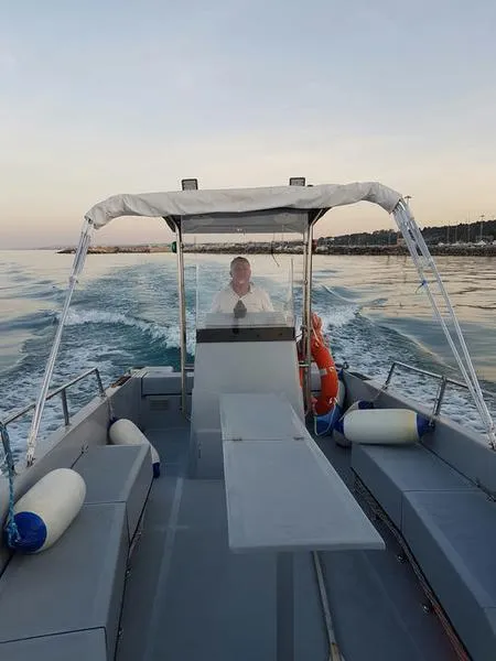 Escursione in barca da Numana con aperitivo a bordo