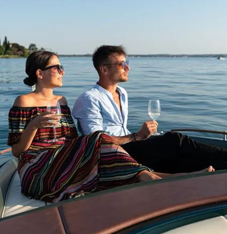 Tour privato in motoscafo all'Isola del Garda da Salò