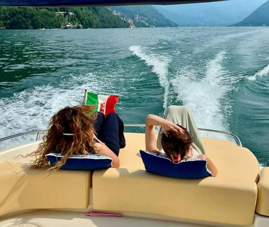 Tour del Lago di Como con motoscafo privato