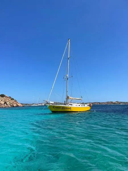 Escursione in barca a vela nell'arcipelago della Maddalena