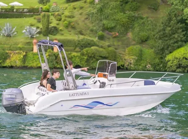 Tour in barca esclusivo sul lago di Como