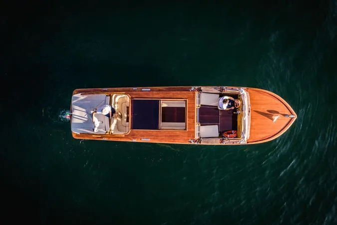 Tour con barca veneziana in legno