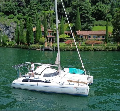 Tour in catamarano di mezza giornata sul Lago di Como