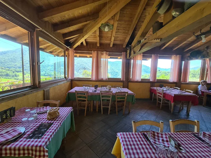 Cena all'Agriturismo Al Sass a Dossena in Val Brembana