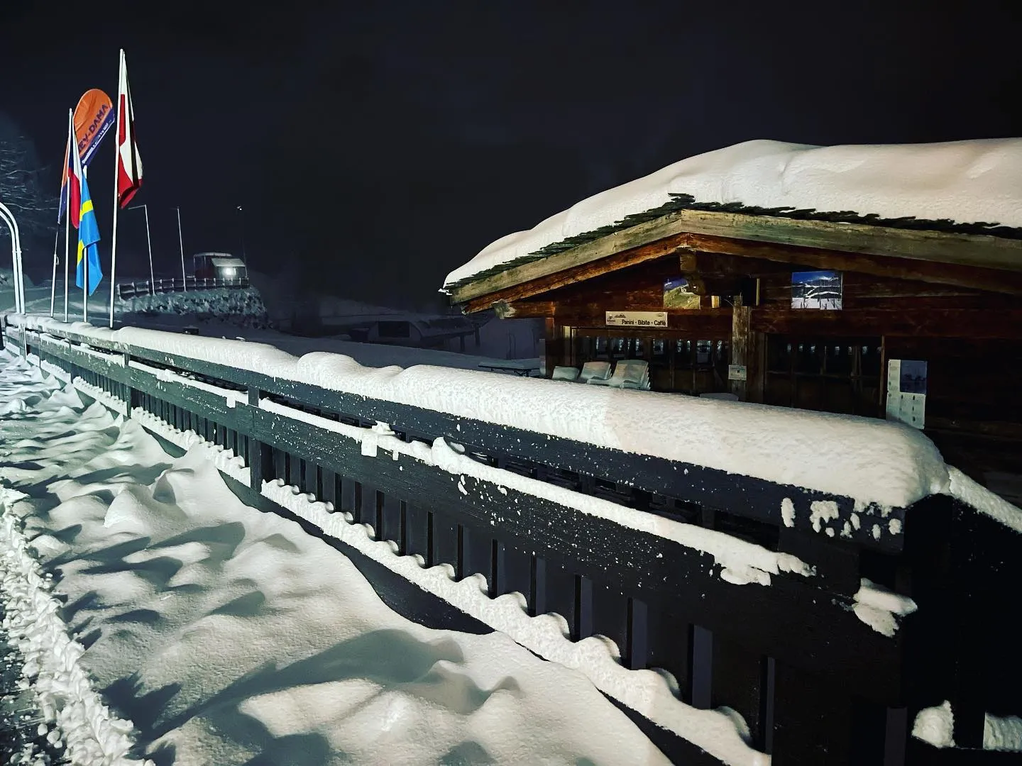 Cena in baita sulle piste con salita in ovovia a Madesimo