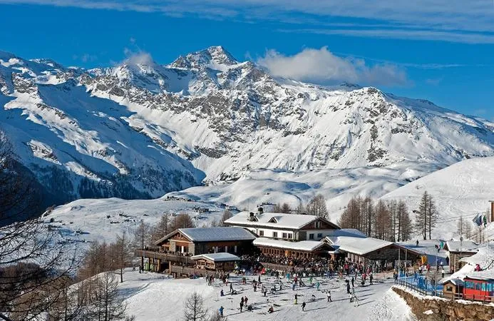 Pranzo in baita sulle piste a Madesimo in Valchiavenna