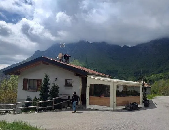 Pranzo al Rifugio Cespedosio in Alta Val Brembana a Camerata Cornello