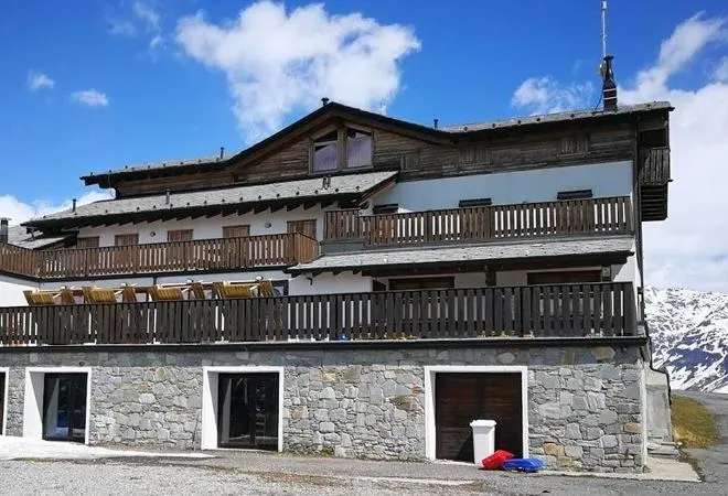 Pranzo tipico in baita con vista panoramica su Madesimo