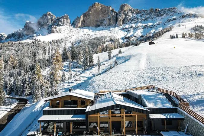 Pranzo in rifugio a Nova Levante sopra Carezza