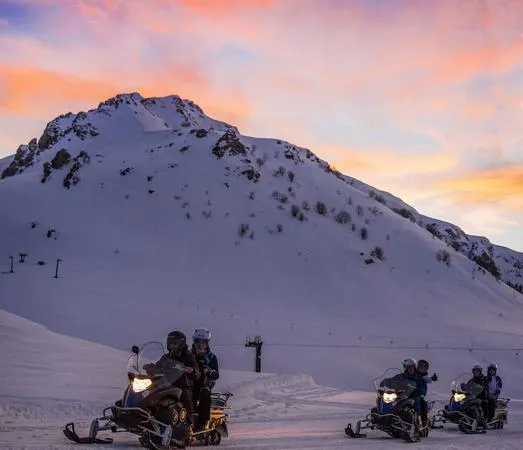Giro in motoslitta e cena in rifugio a Prato Nevoso