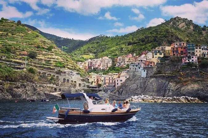 Tour in barca delle Cinque Terre con pranzo da Levanto