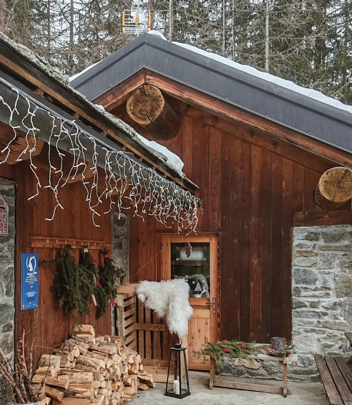 Pranzo alla Baita Sylvenoire sulle piste a Cogne