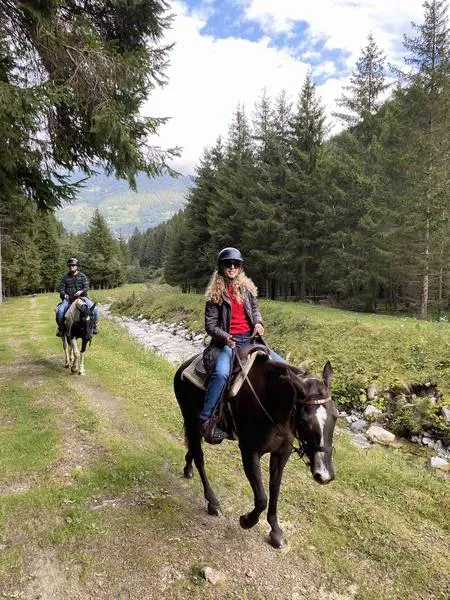 Passeggiata a Cavallo vicino a Ponte di Legno