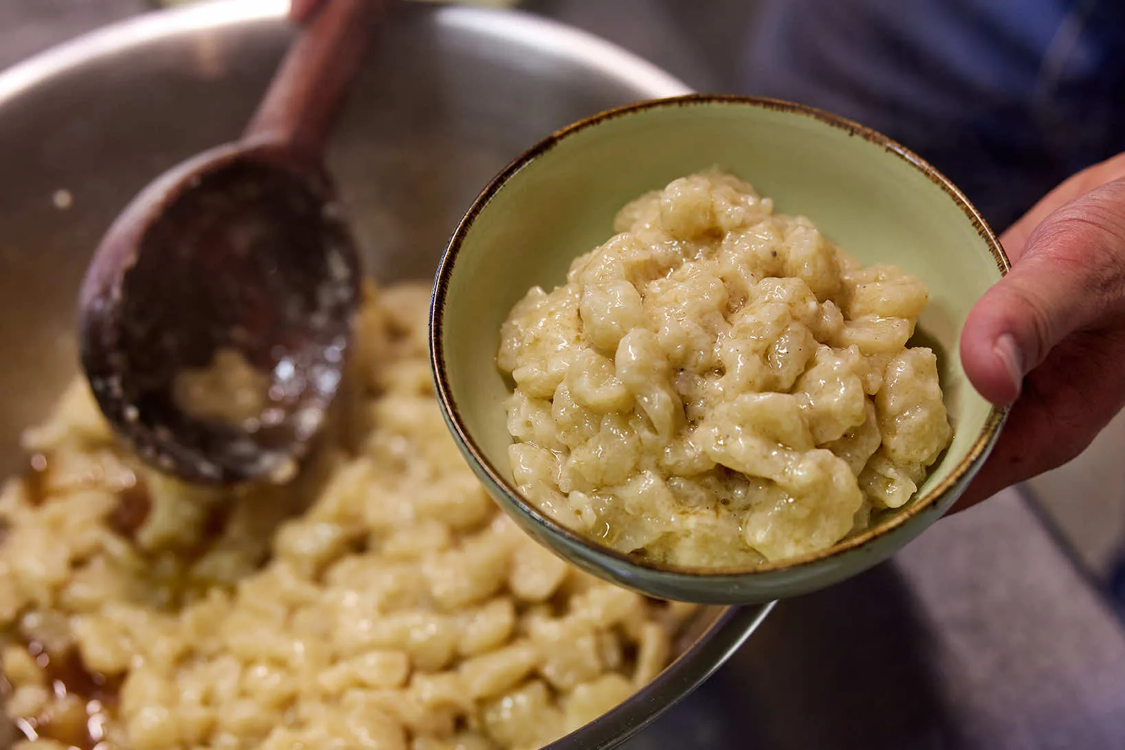 Pranzo alla Malga Lessinia nel Parco Naturale a Erbezzo