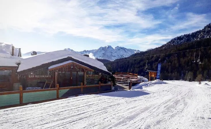 Pranzo tipico in rifugio a Torgnon in Valtournenche