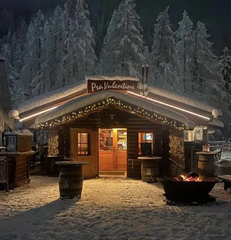 Cena in baita a Selva di Val Gardena