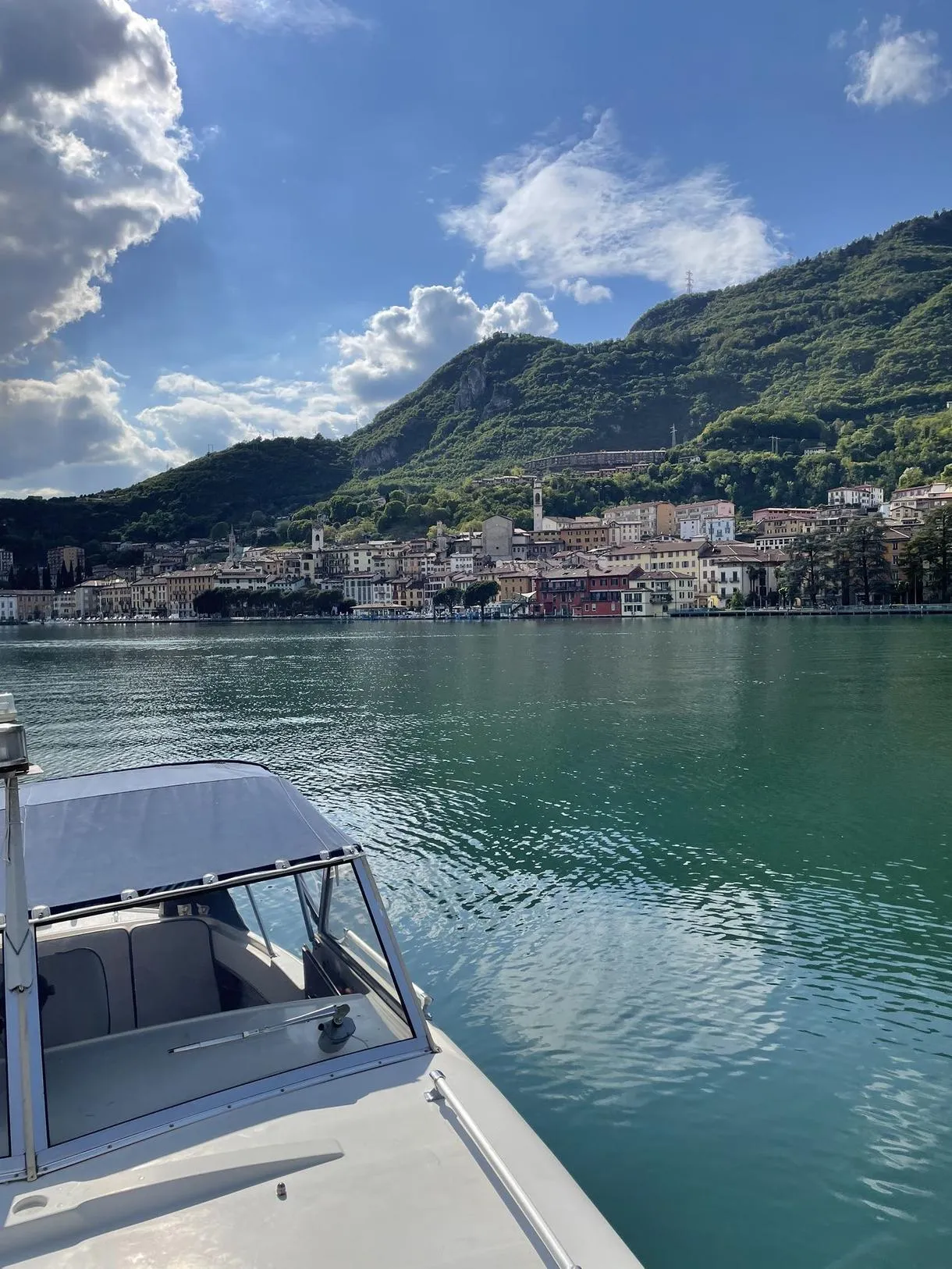 Tour in barca sul Lago d'Iseo da Lovere