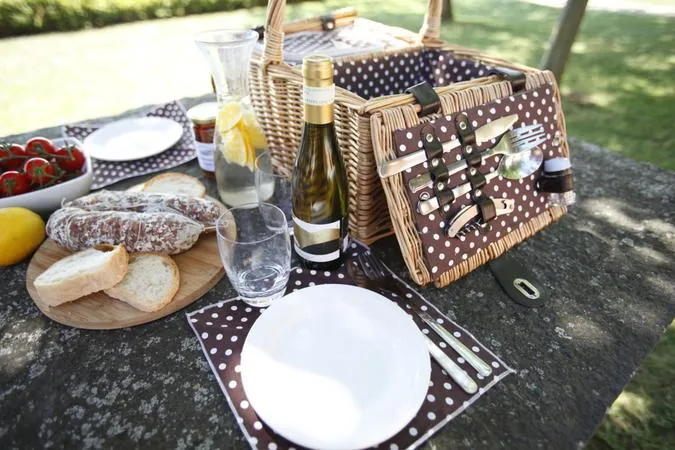 Picnic in vigna nel Monferrato al Castello di Razzano