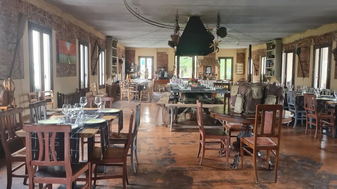 Pranzo in agriturismo fuori Pavia con visita agli animali