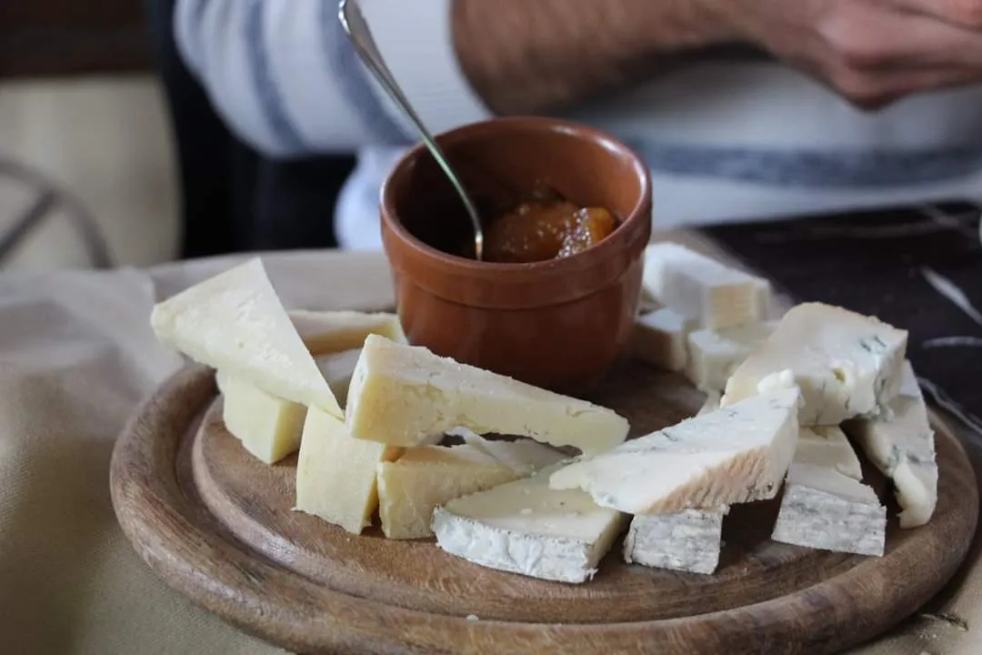 Pranzo in agriturismo fuori Pavia con visita agli animali