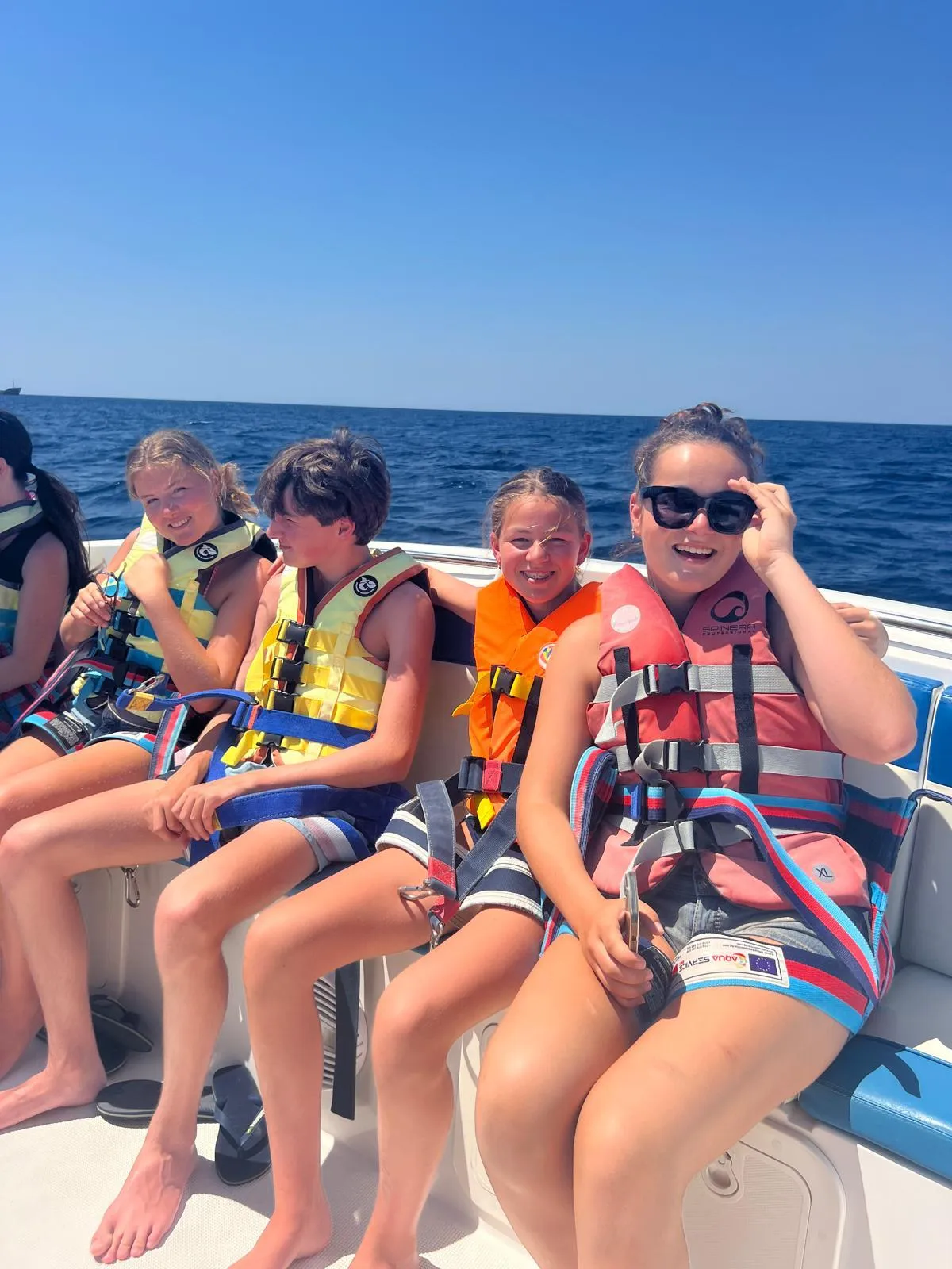 Parasailing a Torre Vado