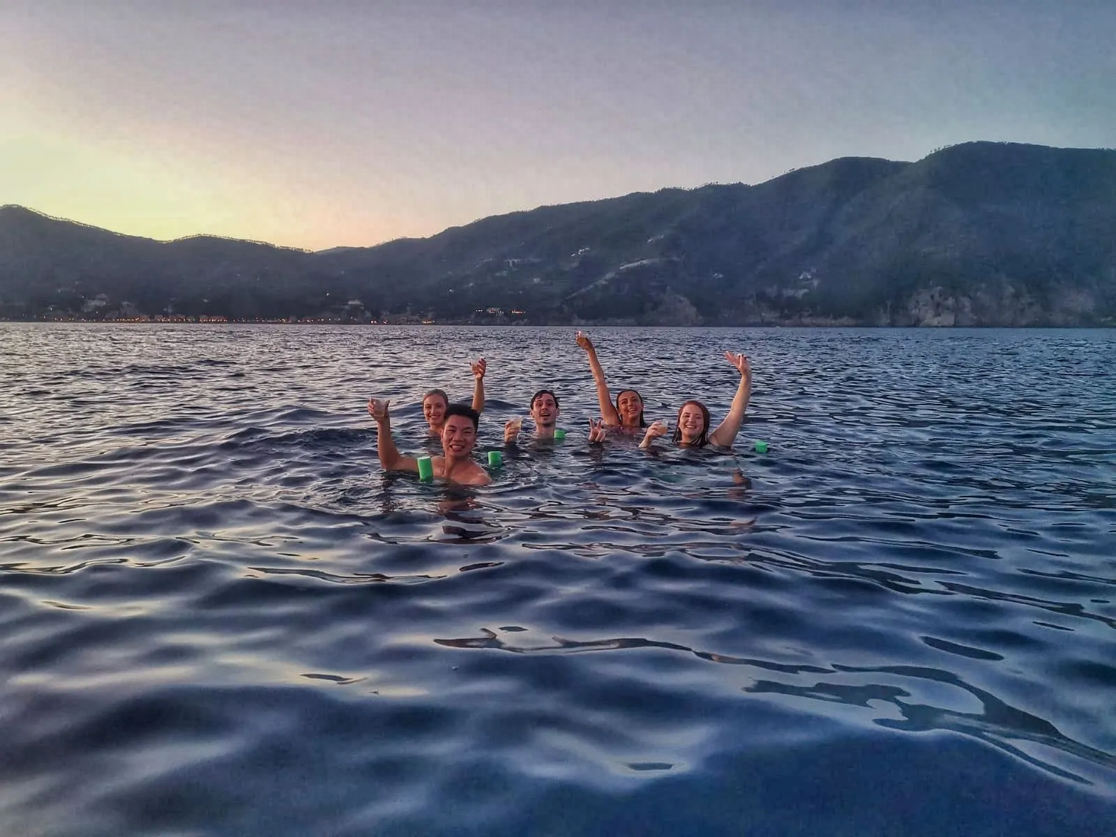 Escursione in barca di gruppo alle Cinque Terre da Riomaggiore