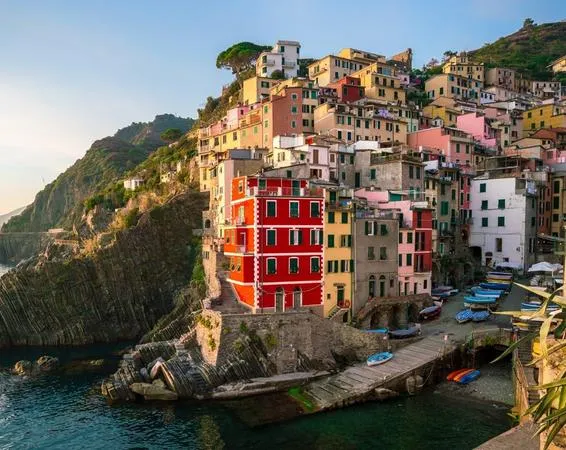 Escursione in barca privata alle Cinque Terre da Riomaggiore