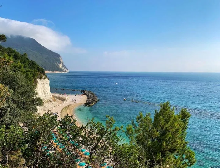 Escursione in barca privata da Numana con aperitivo a bordo