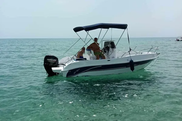 Escursione in barca in esclusiva a Torre Salsa da Agrigento