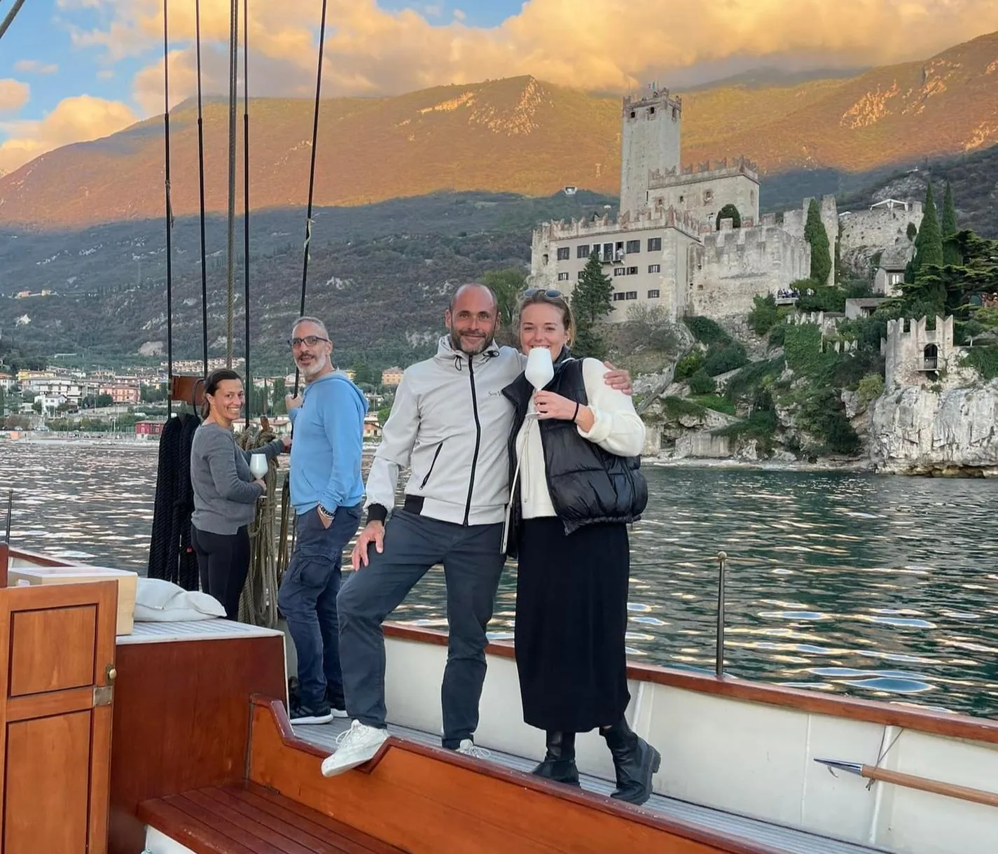 Minicrociera al tramonto con degustazione di vino da Malcesine