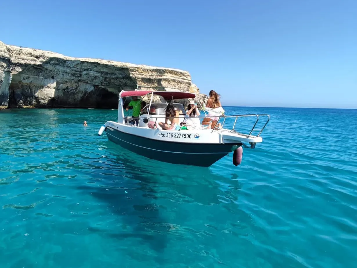 Giro in barca di 4 ore in esclusiva da San Foca a Otranto