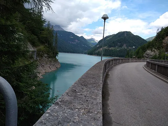 Passo Pura Tra lago e Monti