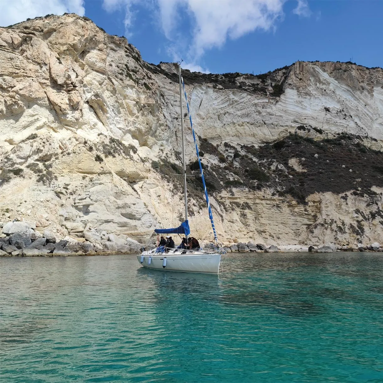Giornata in barca a vela in esclusiva da Cagliari