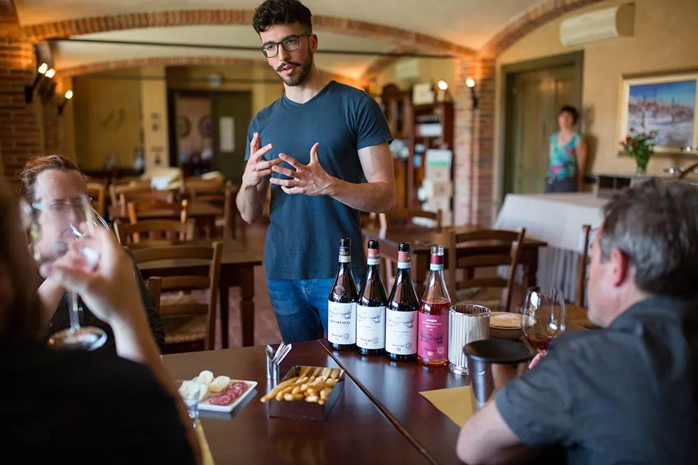 Degustazione vini nel cuore delle Langhe ad Alba