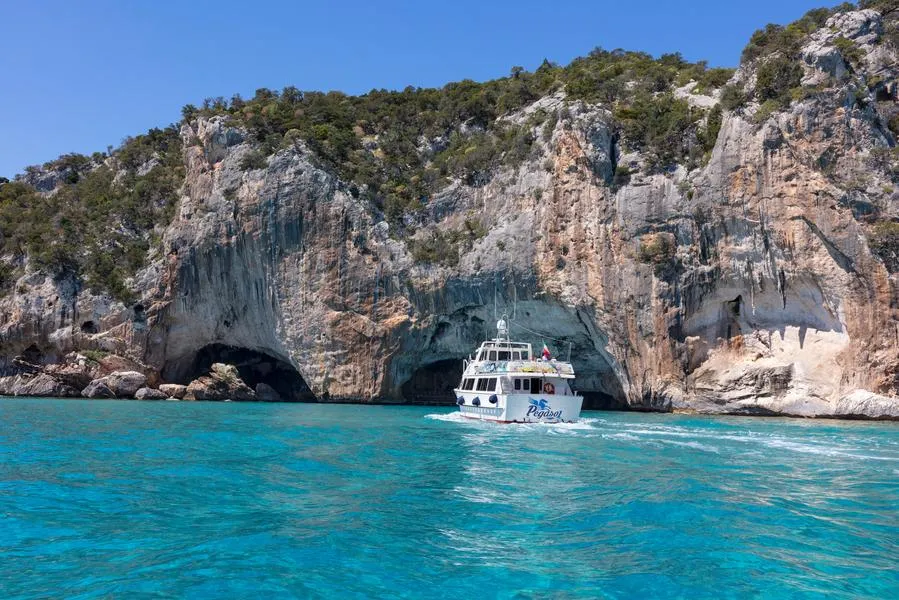 Minicrociera da Cala Gonone alle Grotte del Bue Marino