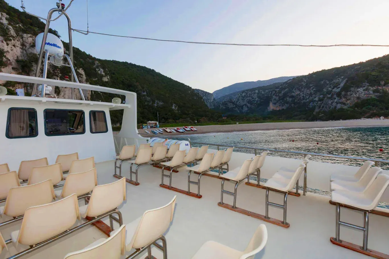 Minicrociera da Cala Gonone alle Grotte del Bue Marino, Cala Luna e Cala Sisine