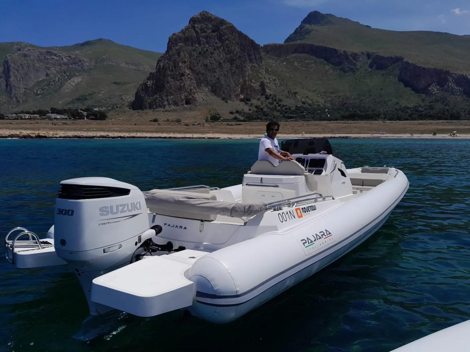 Giornata in gommone in esclusiva alla Riserva dello Zingaro